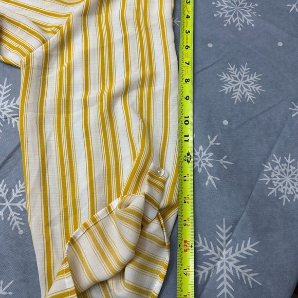 West Kei Allan Surplice Rolltab High Low Top XXL. Yellow and White. - Picture 7 of 10